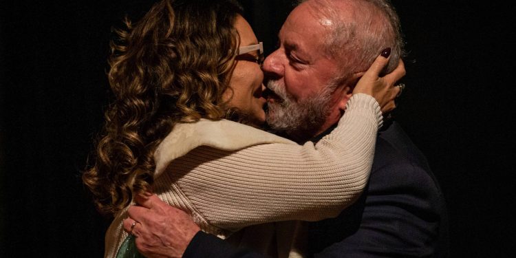 Lula e Janja testam positivo para Covid