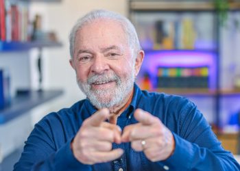 Lula tem 47% das intenções de voto e venceria no 1º turno, diz pesquisa Genial/Quaest