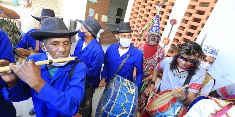 Lei que amplia número de mestres e mestras da Cultura no Ceará é sancionada