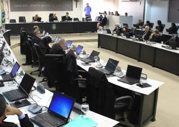 TJCE abre 140 vagas para juízes leigos; salários chegam a R$ 7 mil
