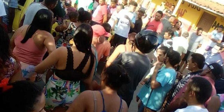 Homem é baleado em bar na Vila Lobo, em Crato, e socorrido em estado grave ao HRC
