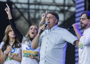 Jair Bolsonaro durante a Marcha para Jesus (Foto: Adriano Vizoni/Folhapress)