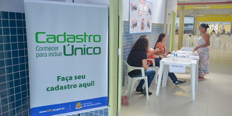 Governo amplia prazo para atualização do Cadastro Único: saiba como se cadastrar e atualizar
