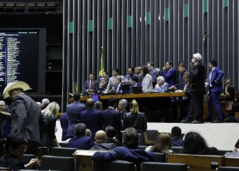 Aprovada na Câmara, PEC dos Auxílios prevê novos benefícios para caminhoneiros e taxistas (Foto: Elaine Menke/Câmara do Deputados)