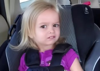 Chloe, menina que virou meme em 2013, vai se afastar das redes sociais