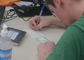 Ceará amplia número de jovens de 16 e 17 anos aptos a votar; conheça o perfil do eleitor