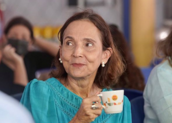 Governadora Izolda Cela (PDT) (Foto: Reprodução/Twitter)