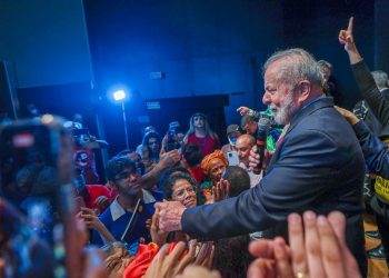 Datafolha: Lula tem 52% dos votos válidos e poderia vencer no 1º turno