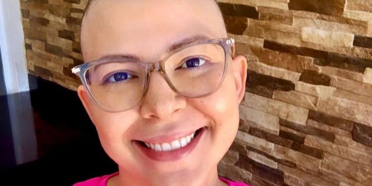 Marina Alves completa 3 meses de transplante de medula e diz que iniciará vacinação em breve