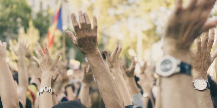 A quem interessa separar partidos e movimentos sociais? – Por Alexandre Lucas