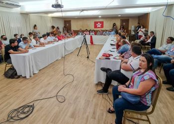 Diretório estadual do PT se reuniu na tarde desta terça-feira (19) após a governadora Izolda Cela ser preterida para a sucessão estadual (Foto: Divulgação/PT Ceará)