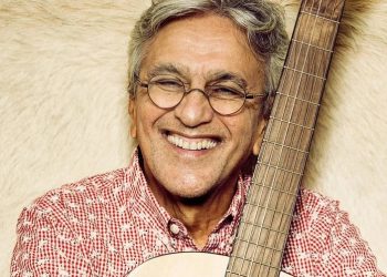 Caetano Veloso completa 80 anos sem nunca ter ficado ‘velho’