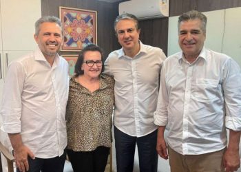 Prefeita de Canindé, Rozário Ximenes, filiada ao União Brasil, partido de Capitão Wagner, declarou voto em Elmano ao Governo do Estado (Foto: Reprodução/Instagram)