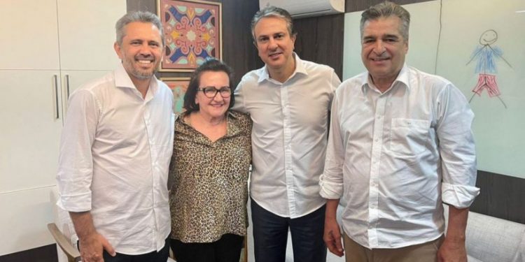 Prefeita de Canindé, Rozário Ximenes, filiada ao União Brasil, partido de Capitão Wagner, declarou voto em Elmano ao Governo do Estado (Foto: Reprodução/Instagram)