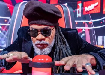 Globo tira Carlinhos Brown do The Voice; saiba quem o substitui