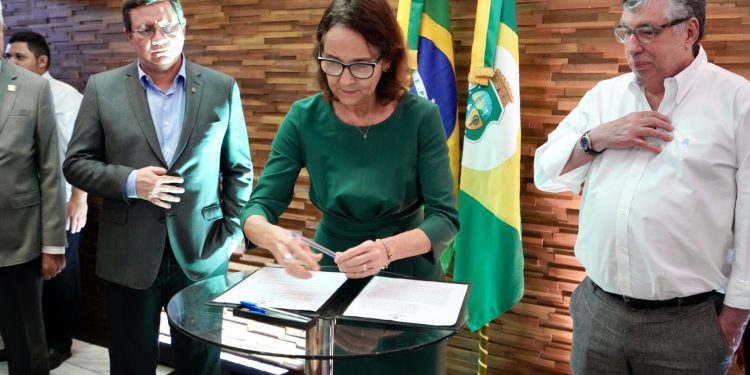 Hidrogênio verde: Izolda Cela assina mais dois memorandos de entendimento