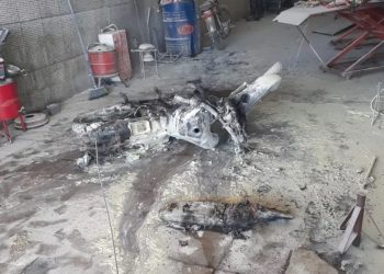 Veículo ficou destruído após pegar fogo e explodir em Campos Sales (Foto: Reprodução)