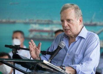 Tasso Jereissati fez anúncio nesta segunda-feira, pelas redes sociais (Foto: Fabiane de Paula)