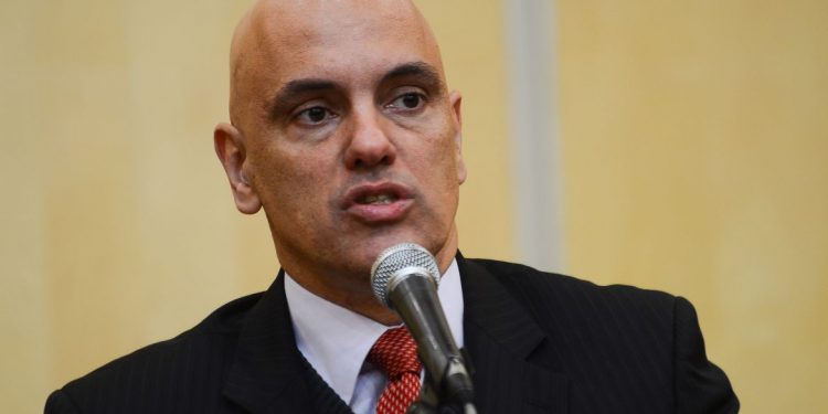 Moraes nega pedido da PGR e mantém apuração sobre empresários bolsonaristas
