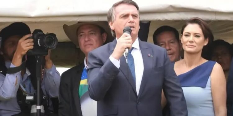 Coligação de Lula entra com ação no TSE contra Bolsonaro por atos no 7 de Setembro