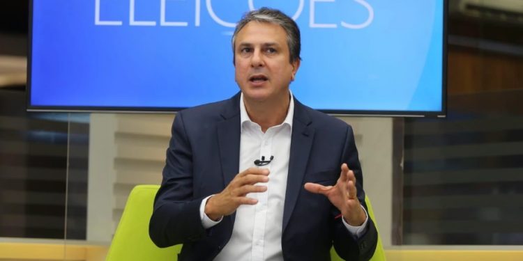 Camilo Santana cobra reforma tributária e revisão do Código Penal: ‘Há uma sensação de impunidade’