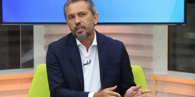 Em sabatina na TV, Elmano defende Raio em todas as cidades