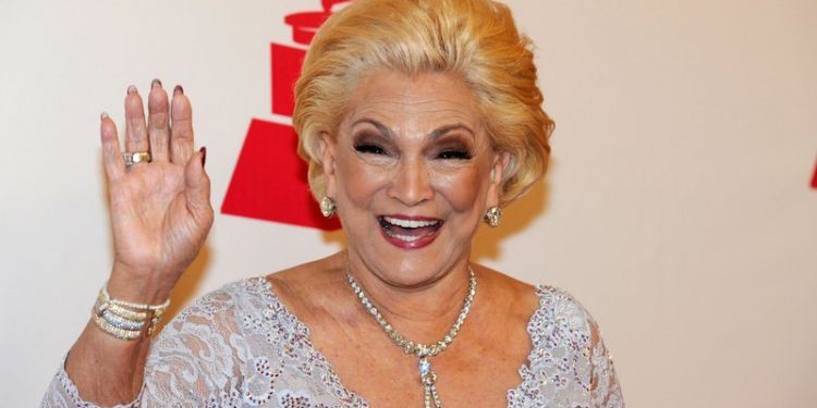 Mercedes-Benz, mansão e herança: o que aconteceu com fortuna de Hebe Camargo?