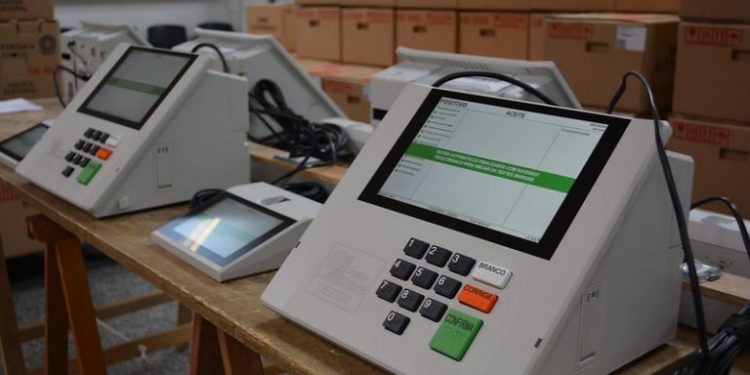 Transporte de armas e munições será proibido nas eleições, decide TSE