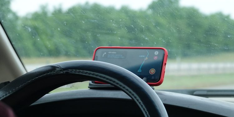 Usuários do Waze relatam instabilidade no aplicativo nesta terça-feira