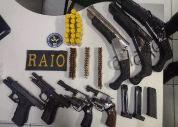 Comando de Policiamento de Rondas de Ações Intensivas e Ostensivas (CPRAIO), da Polícia Militar, apreendeu 2.020 armas de janeiro a setembro deste ano (Foto: Divulgação/PMCE)