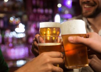 Venda e consumo de bebidas alcoólicas ficam proibidos no dia do 2º turno no Ceará, decide TRE