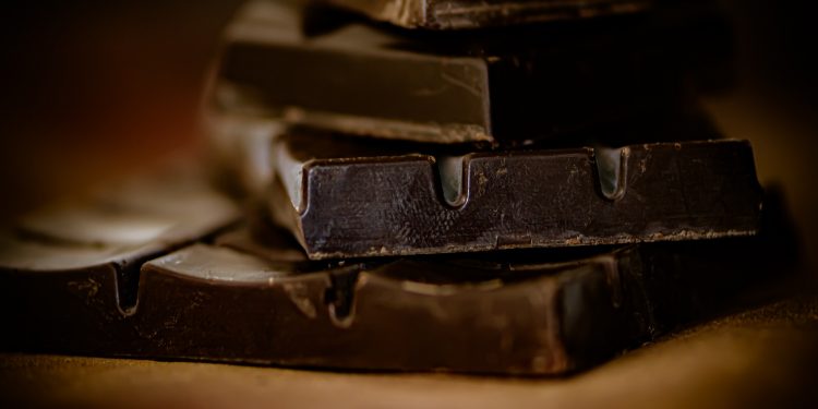 Anvisa proíbe comercialização de dois lotes de chocolates da marca Garoto; saiba quais