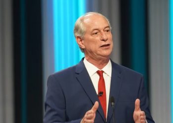 Ciro Gomes anuncia apoio a Lula no segundo turno (Foto: Marcos Serra Lima/g1)