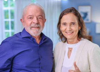 Governadora Izolda Cela gravou mensagem de apoio à candidatura de Lula (Foto: Reprodução/Twitter Izolda Cela)