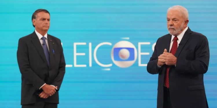 Debate na Globo: Lula e Bolsonaro comparam governos e trocam acusações
