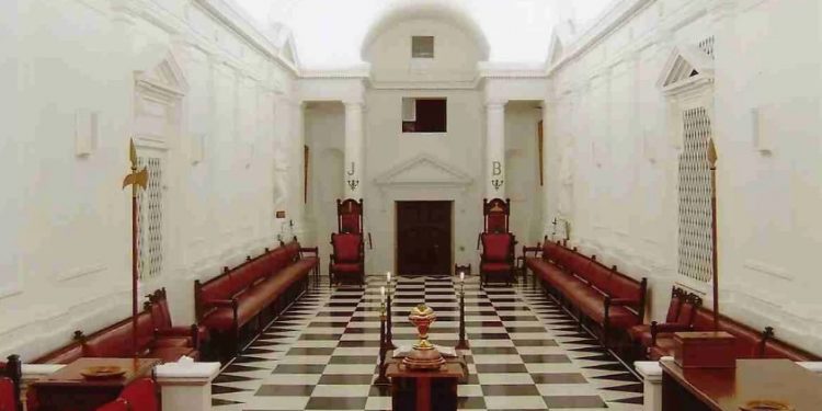 Maçonaria: conheça a história da maior e mais antiga sociedade fraternal do mundo