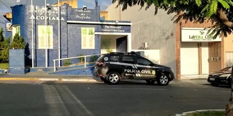 Operação afasta prefeito e prende suspeitos de corrupção em Acopiara