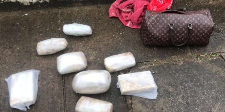 Polícia Civil prende duas pessoas em flagrante transportando drogas em Crato e Juazeiro do Norte