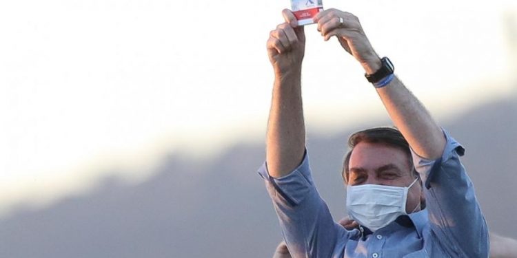 Governo Lula examinará compra de cloroquina por Bolsonaro e relação com EUA