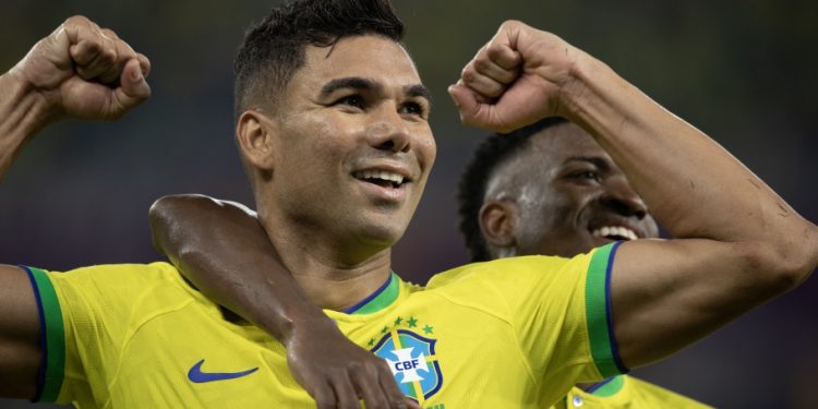 Com golaço de Casemiro, Brasil bate a Suíça e vai às oitavas na Copa