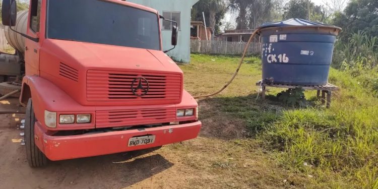 Governo Federal anuncia recursos e operação Carro Pipa será retomada em cinco cidades do CE