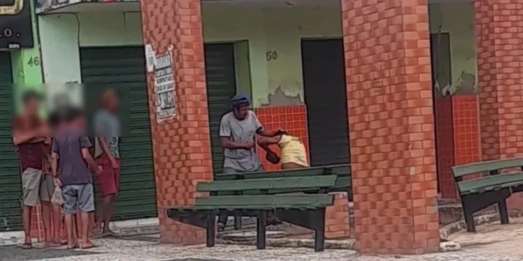 Homem é morto a socos após discussão em bar de Assaré; suspeito foi preso