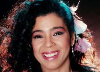 Morre Irene Cara, voz do hit clássico ‘Flashdance’, aos 63 anos