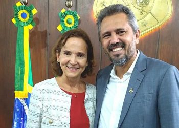Izolda Cela (sem partido) e Elmano de Freitas (PT) (Foto: Reprodução/Instagram)