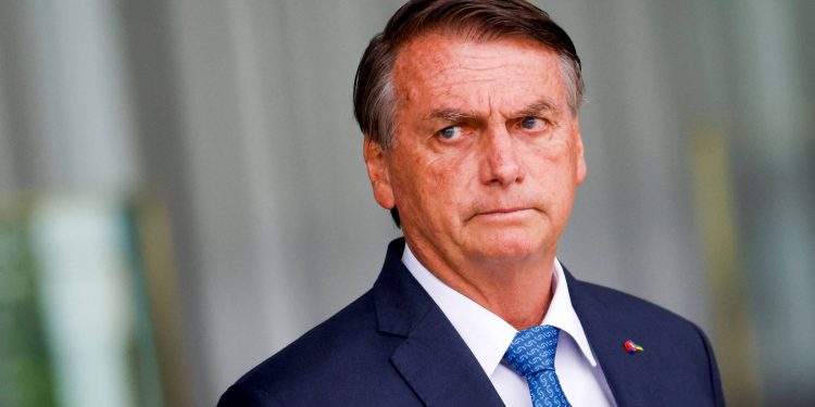 Bolsonaro tem recorde de vetos derrubados e menor taxa de projetos aprovados