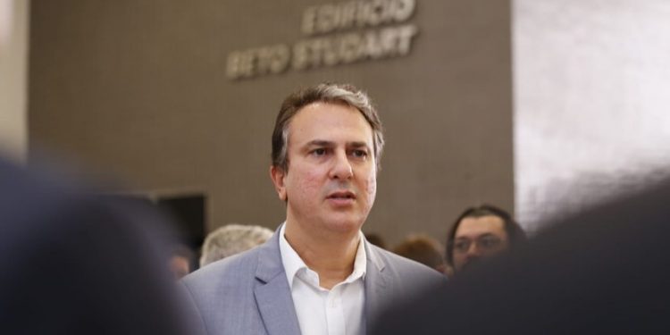 Crato tem ministro! Camilo Santana é escolhido por Lula para comandar a pasta da Educação