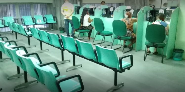 Lei orçamentária não prevê repasse para o Issec e servidores temem fim de atendimento