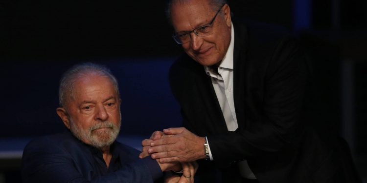 Lula escolhe Alckmin para Indústria; anúncio de novos ministros ocorre hoje