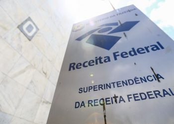 Edital de concurso da Receita Federal com salário de até R$ 21 mil é publicado