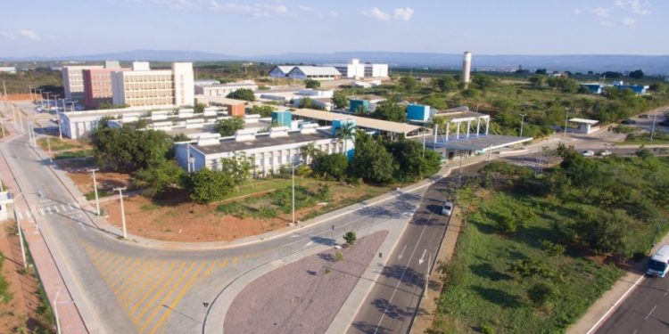 UFCA reabre seleção de professor efetivo para “Ensino de Libras e suas Literaturas”